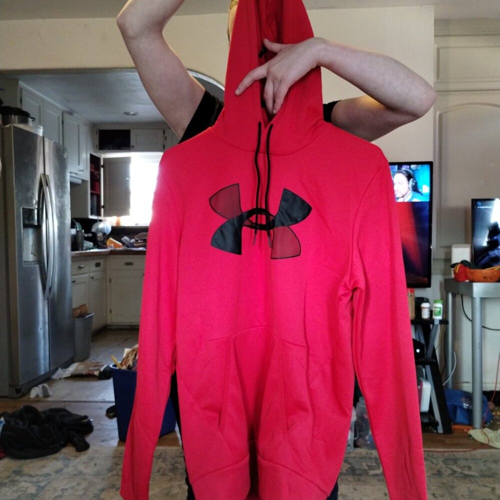 NWT Red Under Armor Men's /Women's Hoodie -SM--402